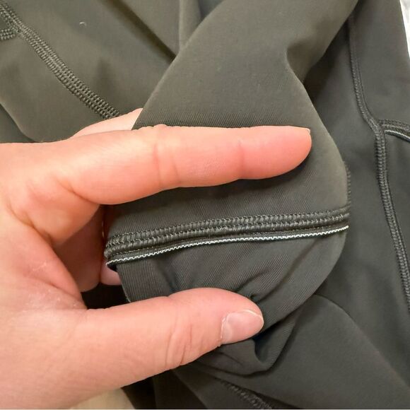 [Lululemon Athletica] Olive Green 7/8th Leggings - Size 8 - Picture 2 of 5